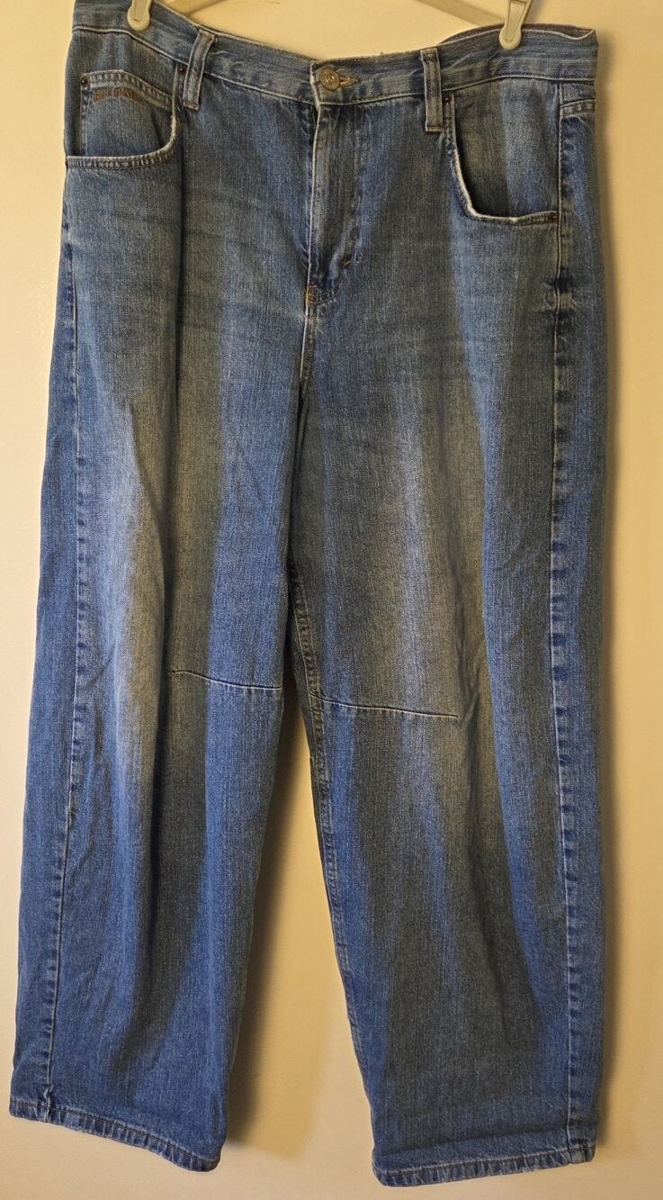 BDG Urban Outfitters Logan Buckle Baggy Barrel Jeans Medium Wash Womens Sz 33x32
